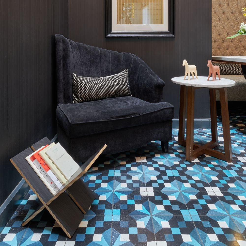 X | Magazine Rack - Furniture