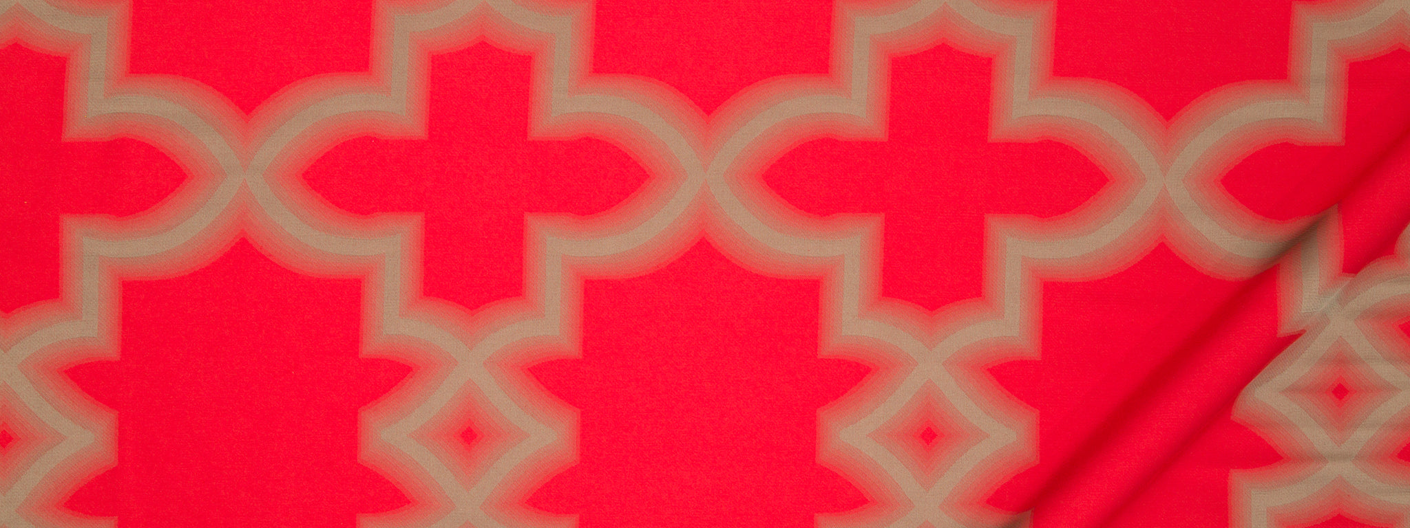 Blurred Lines | Crimson