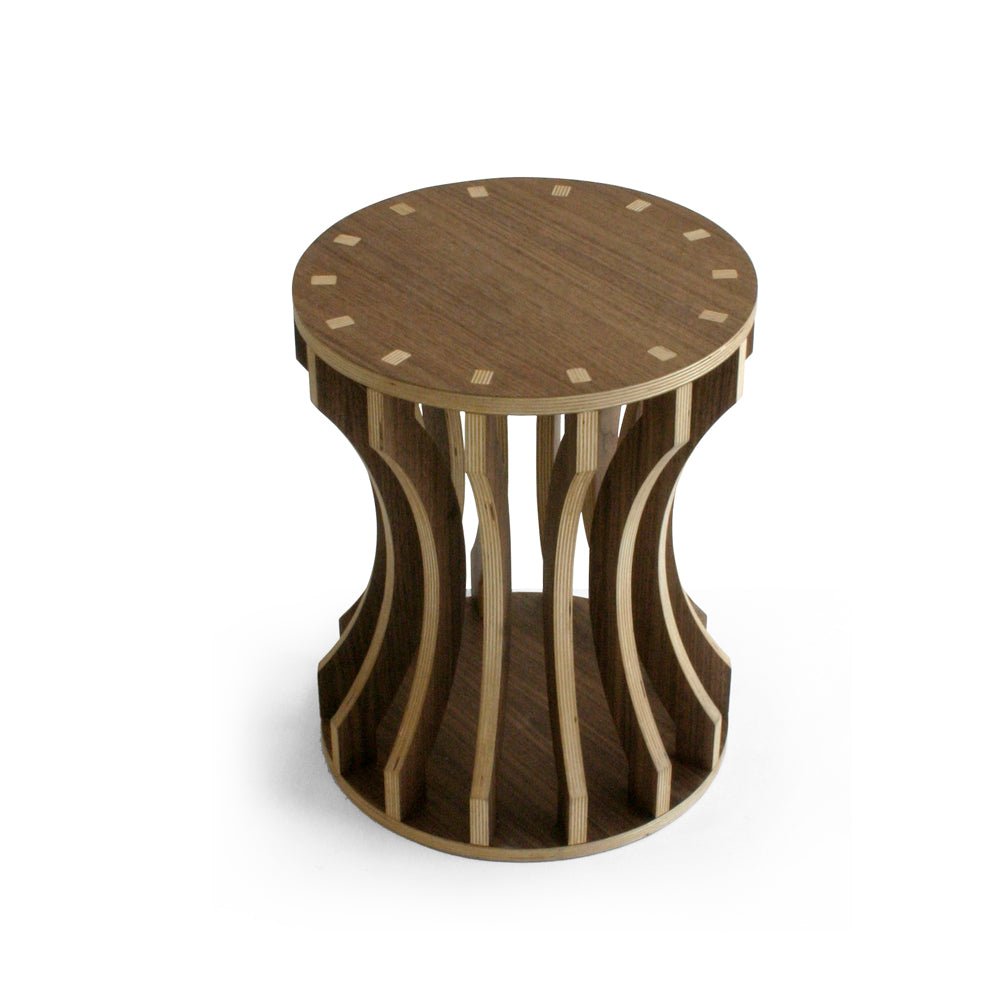 Val | Stool