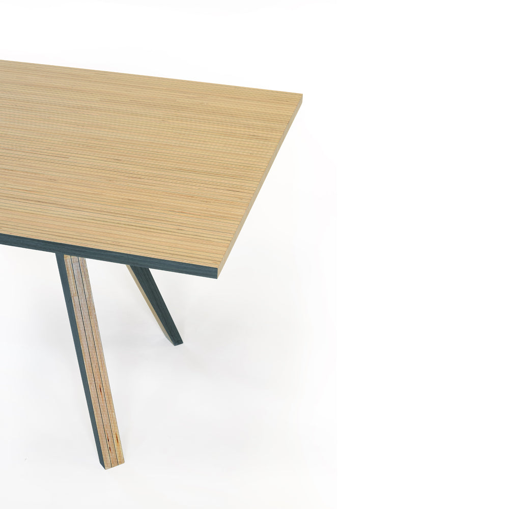 Yala | Table