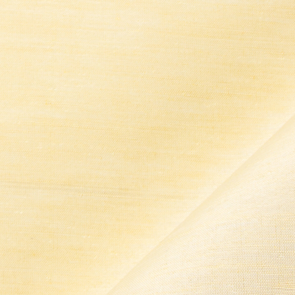 Garlyn Solid | Maple