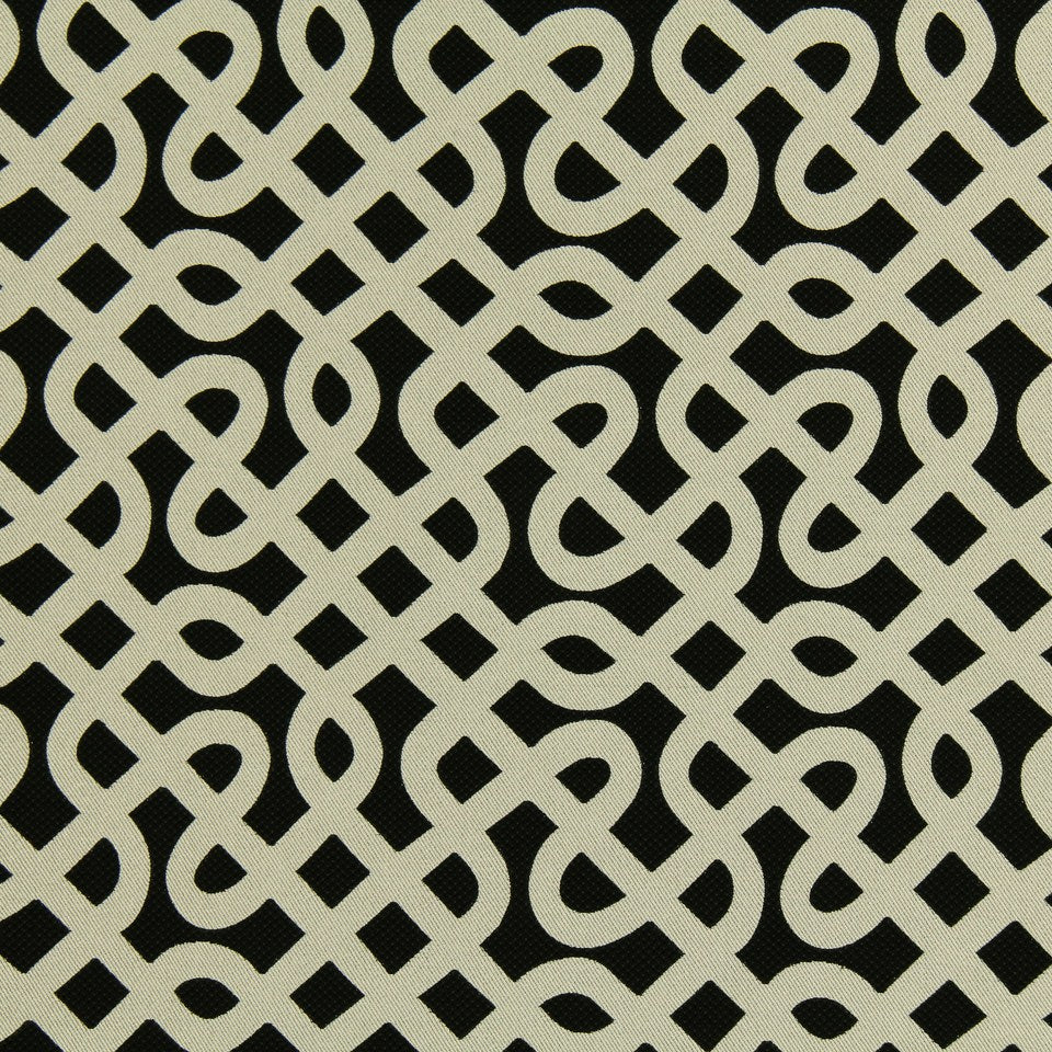 GRAPHIC MAZE | EBONY