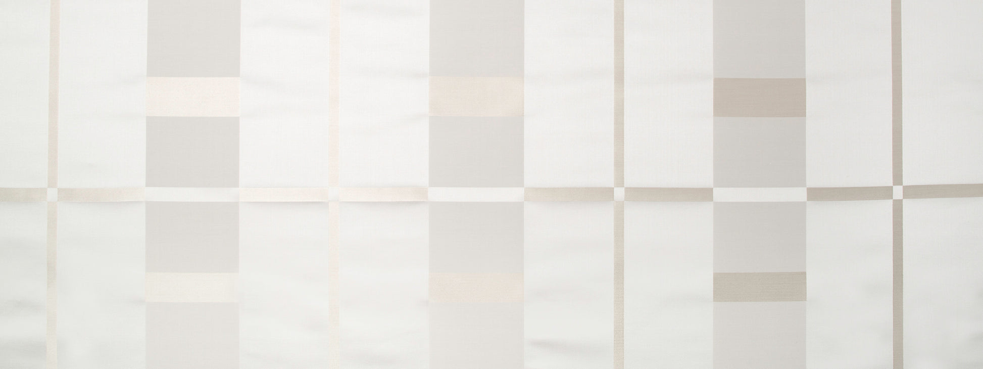 STUDIO PLAID | SILVER