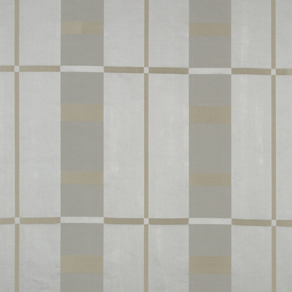 STUDIO PLAID | SILVER