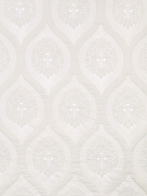 QUILTED SCROLL | SNOW