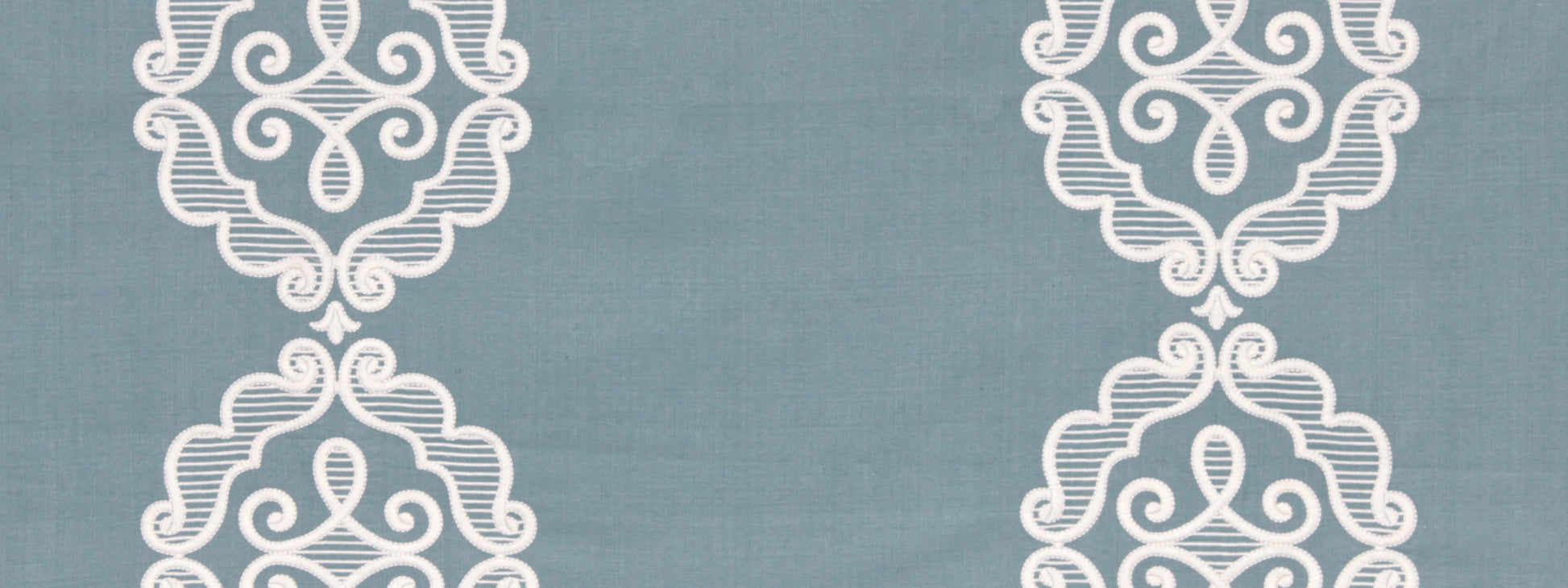 Rue Royale | Pool