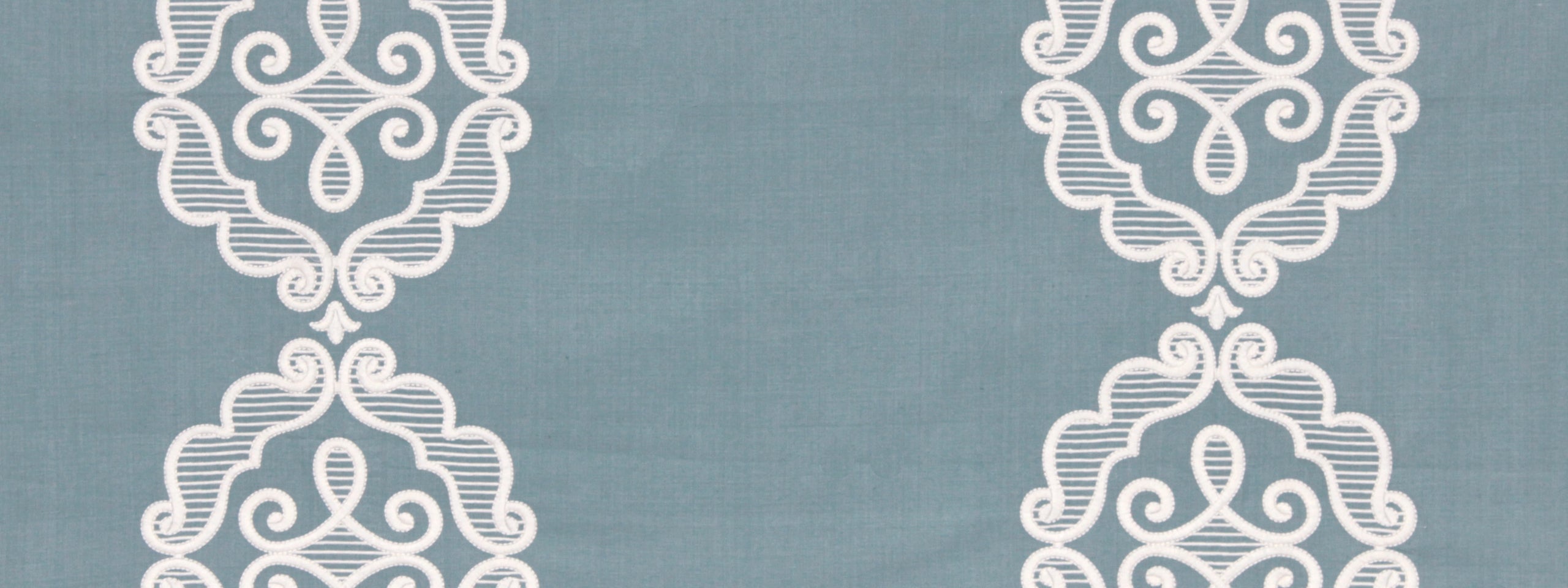 Rue Royale | Pool