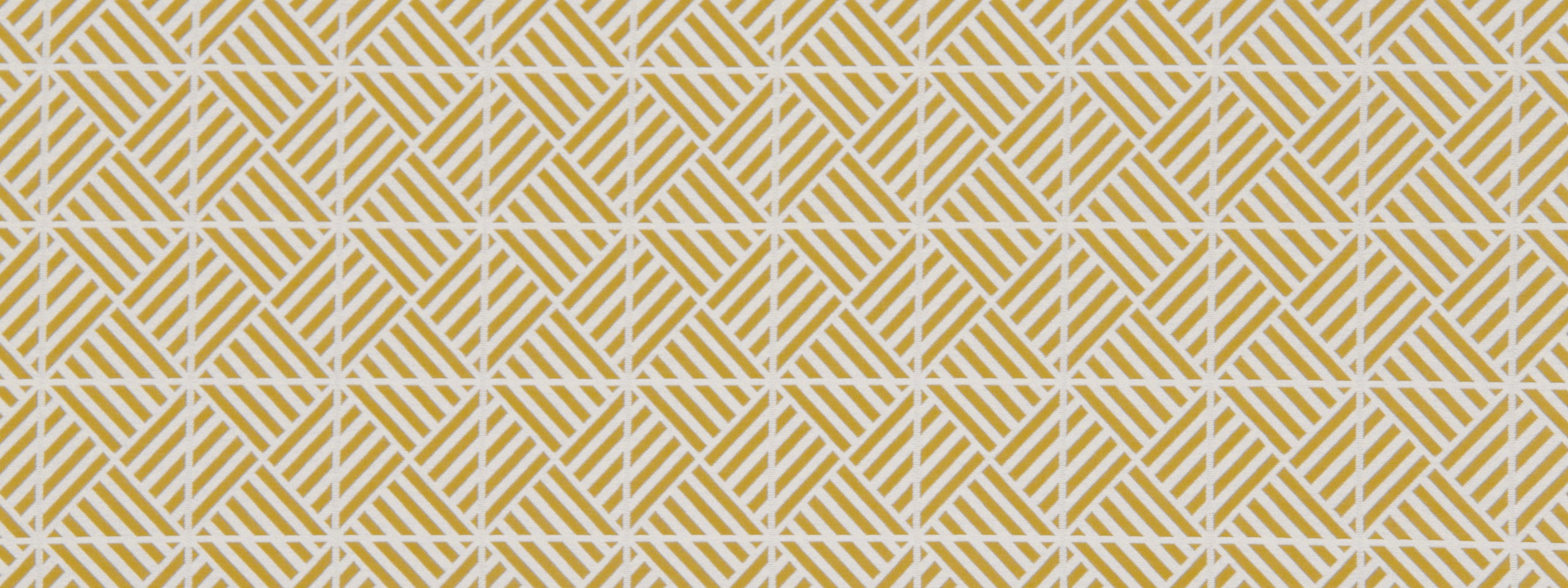 TRIANGULATION | CHARTREUSE