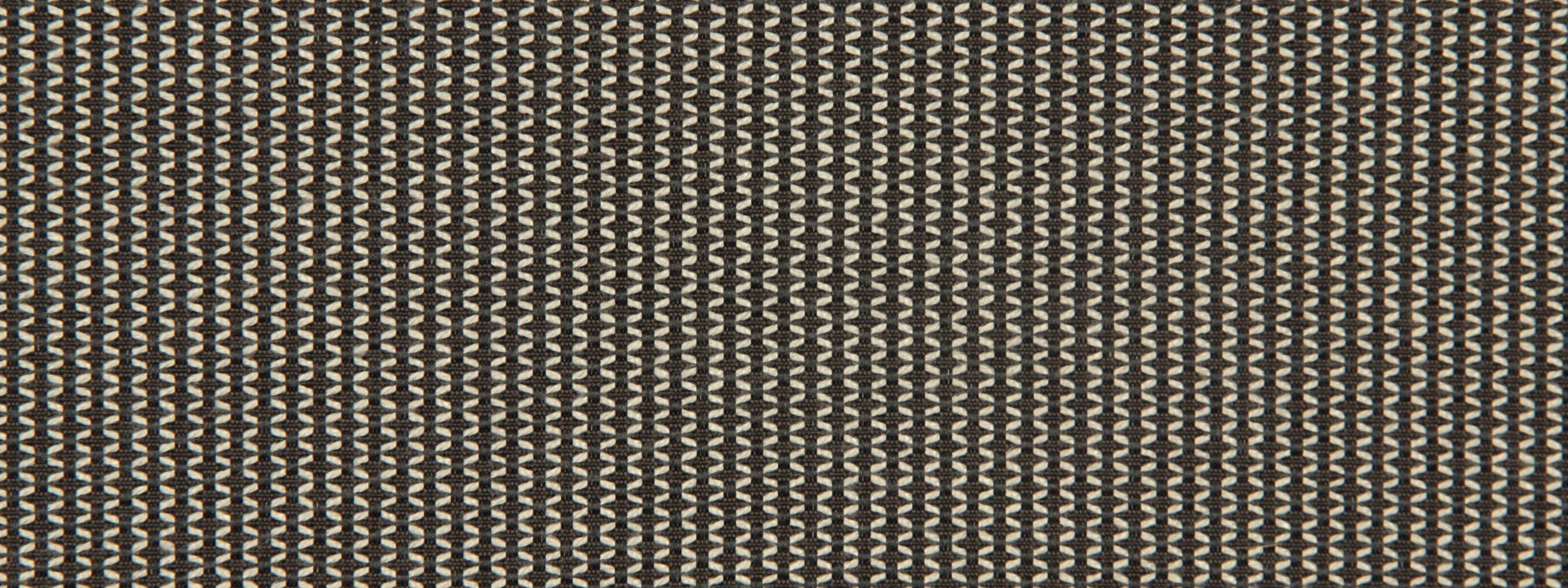 DIAMOND TUCK | STEEL