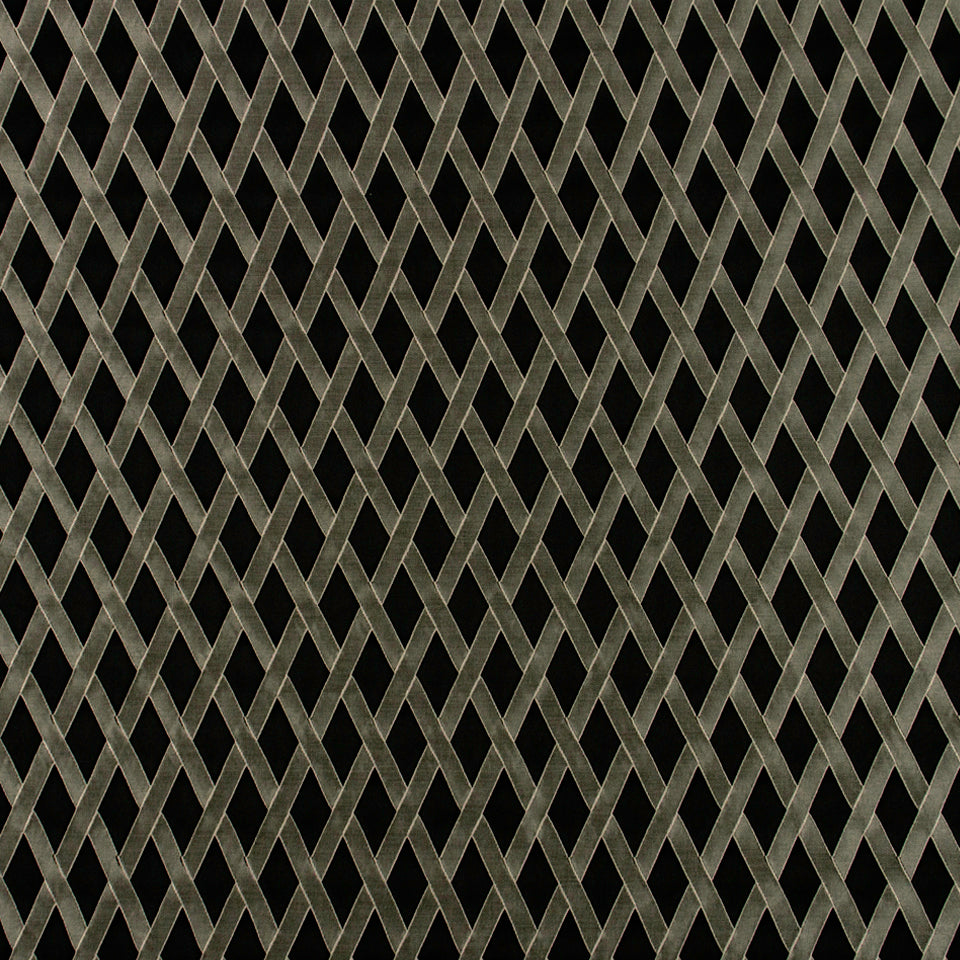 RIBBON FENCE | CHALKBOARD