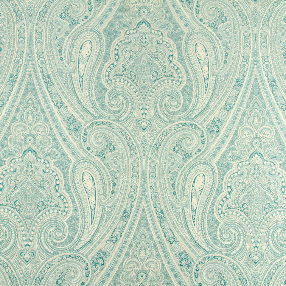 VICTORIA ISLE | FOUNTAIN