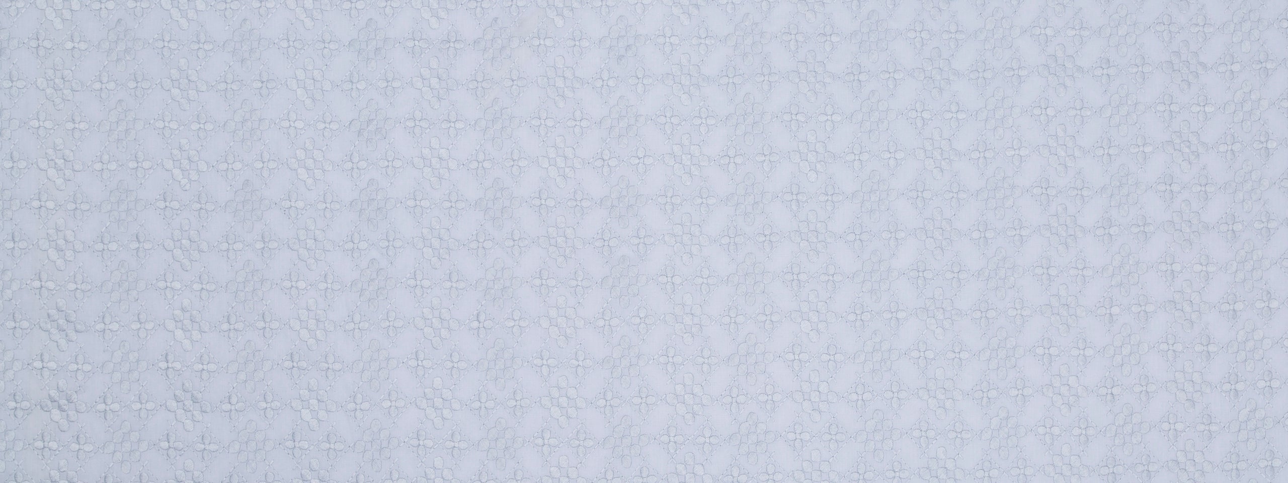 DAINTY STITCH | IRIS