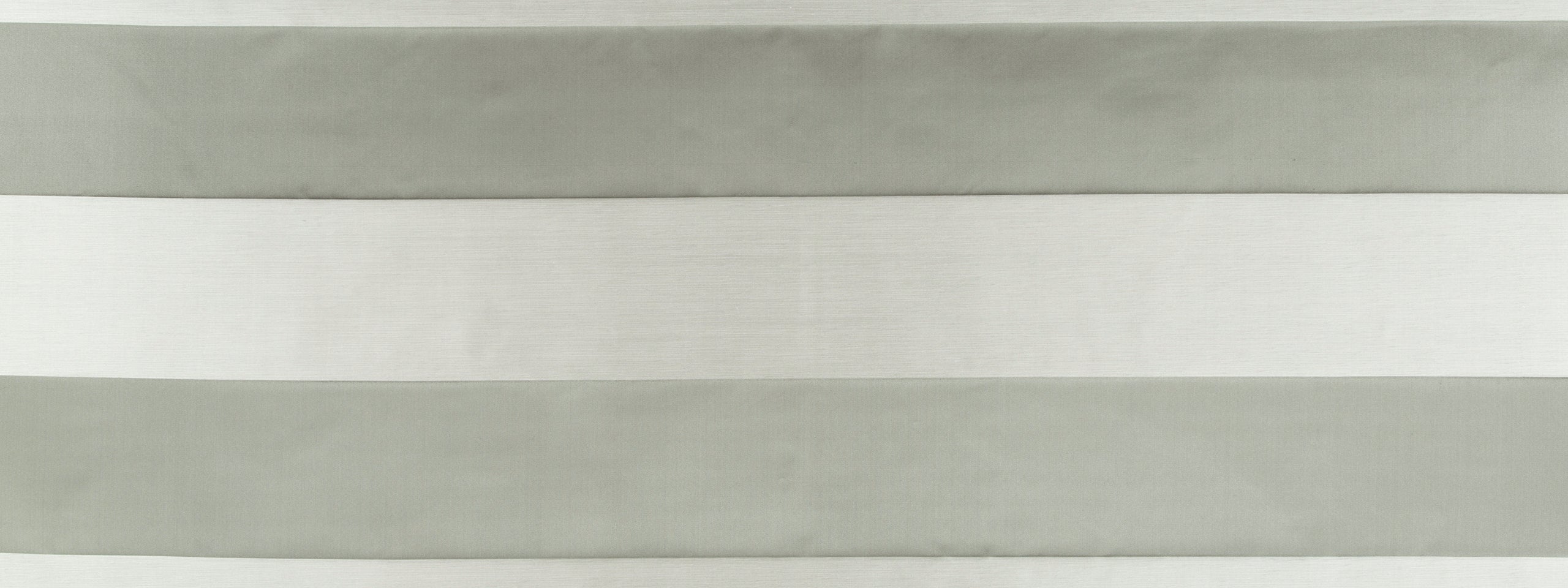 Yasmin Stripe | Platinum