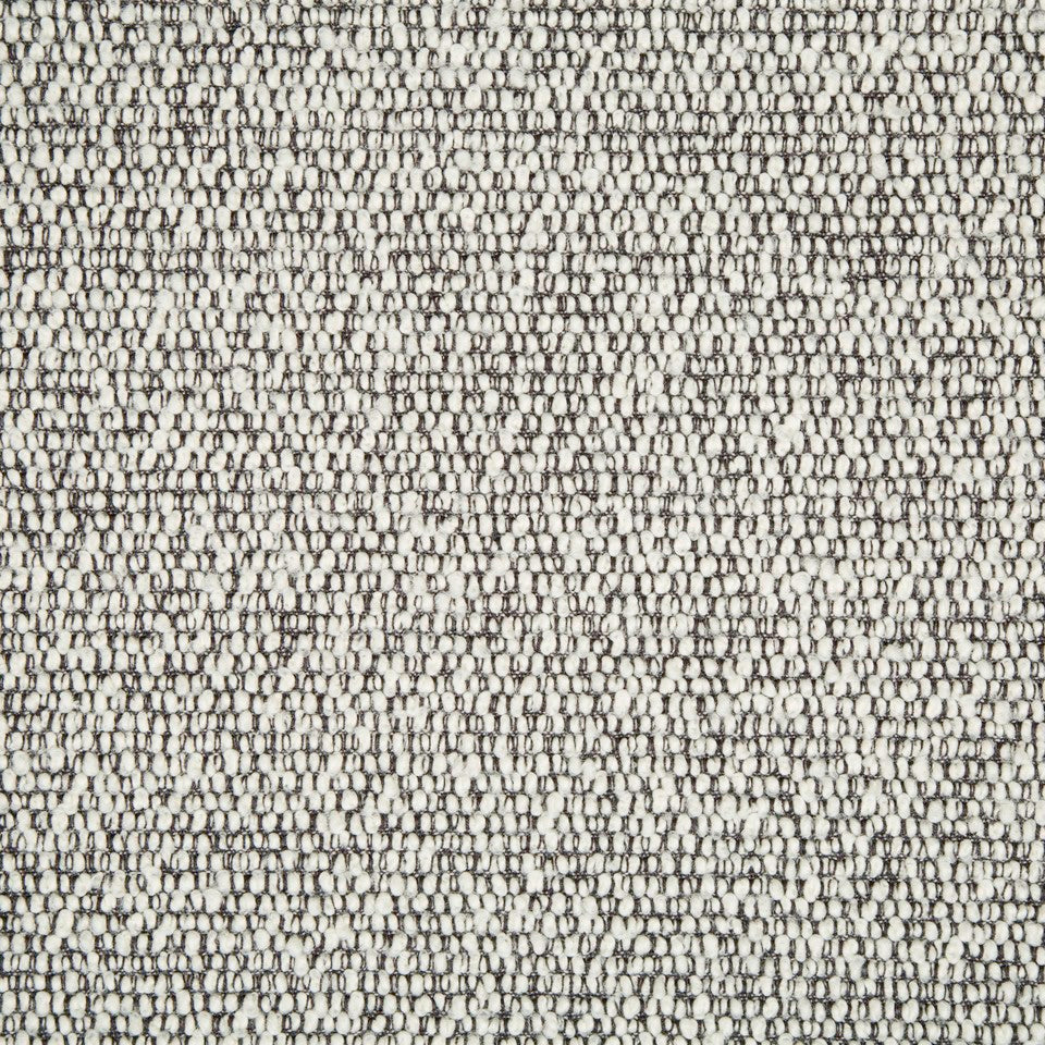 Faye Boucle | Black And White