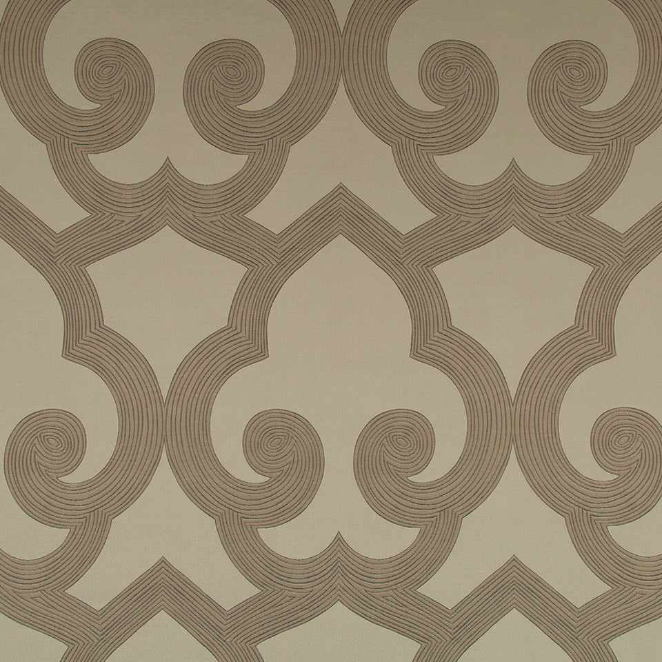 Tucked Frame | Taupe