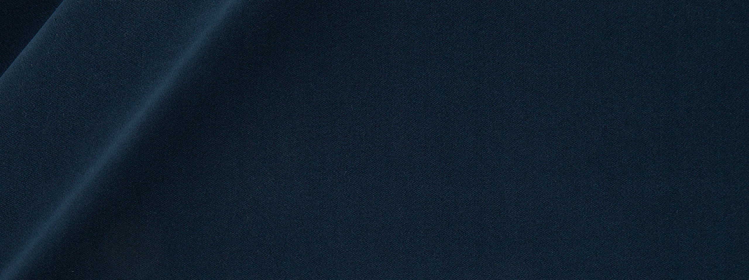 FOREVER VELVET | NAVY BLAZER