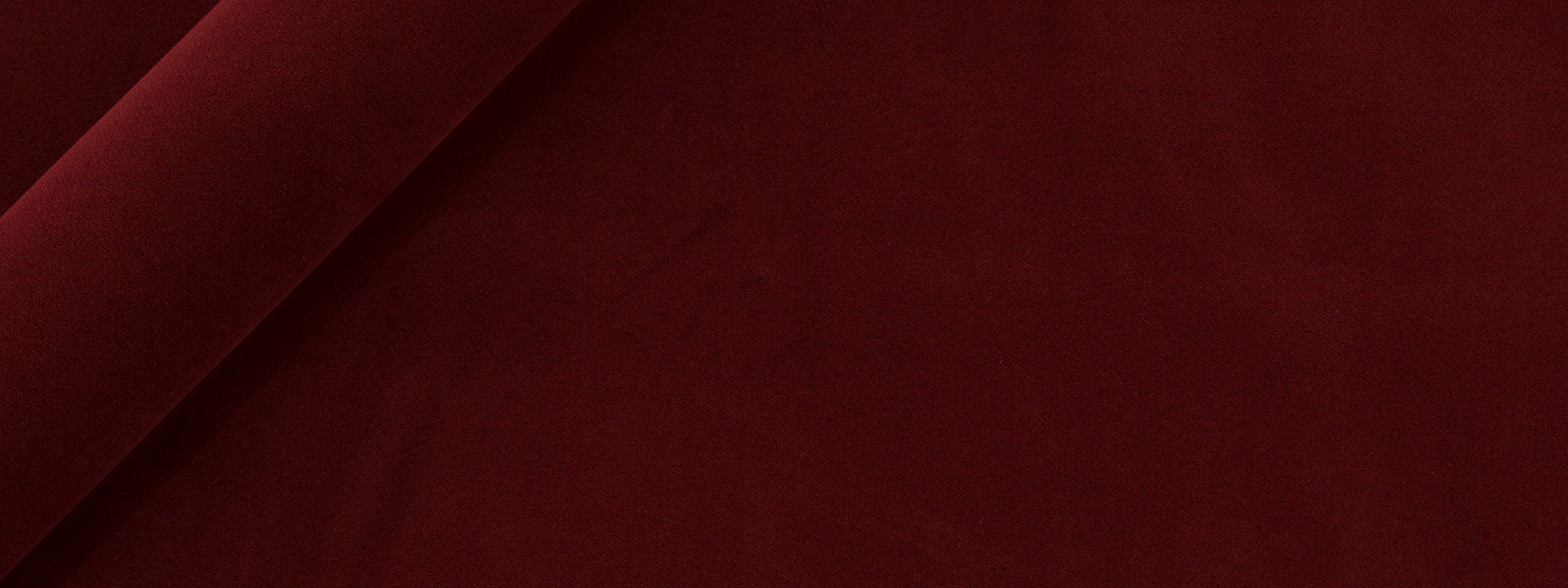 FOREVER VELVET | CLASSIC CRIMSON