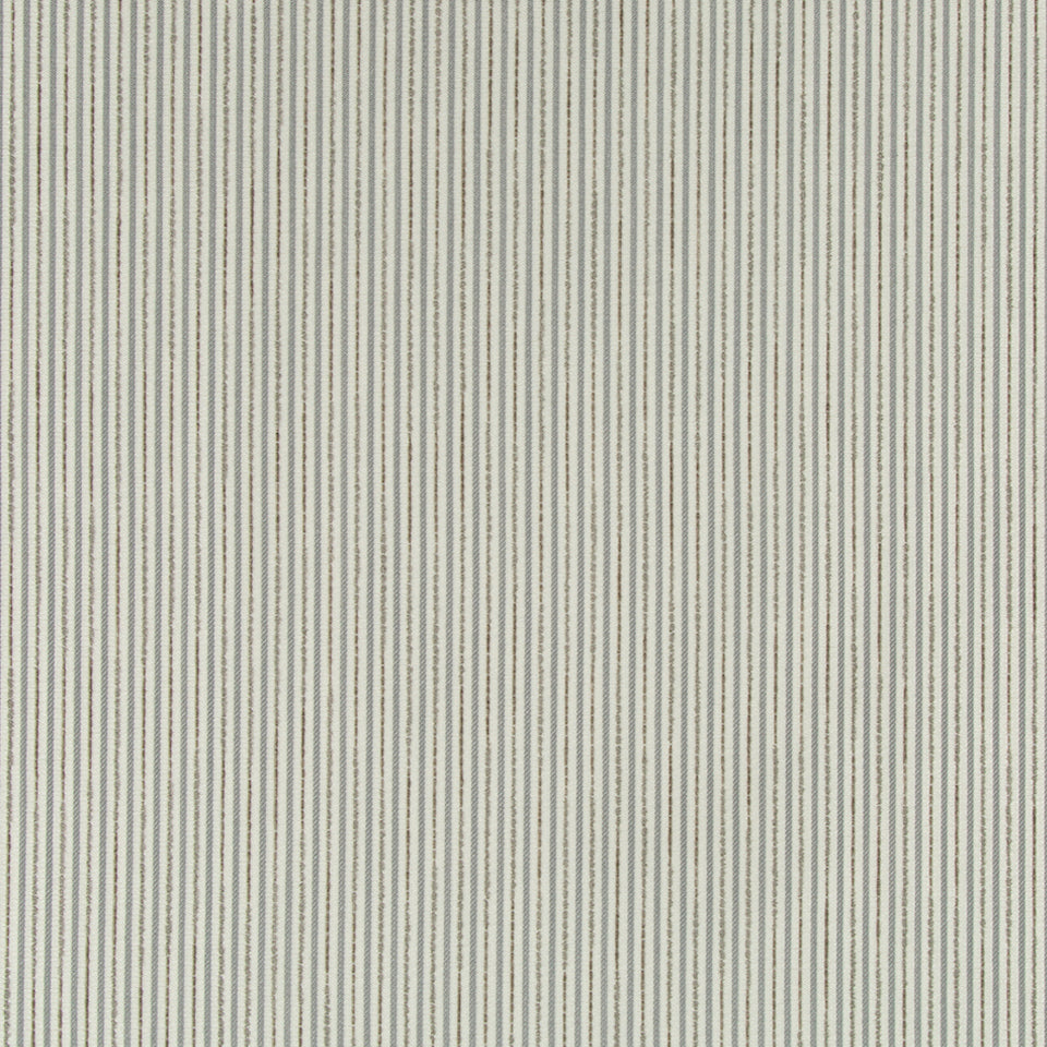 VERTICAL STEMS | MICA