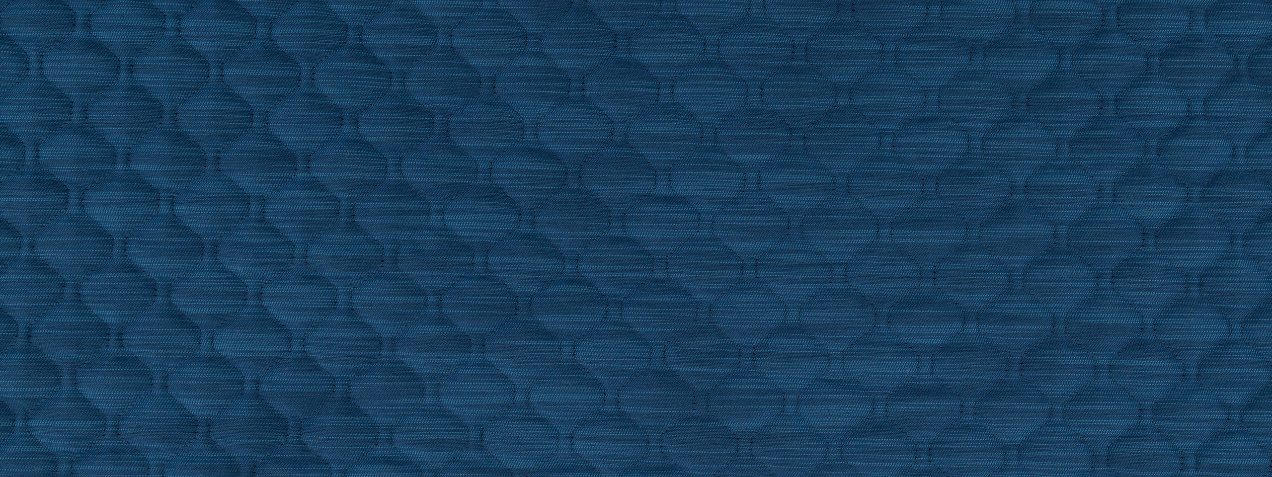 SHIMMER QUILT | PARROT BLUE
