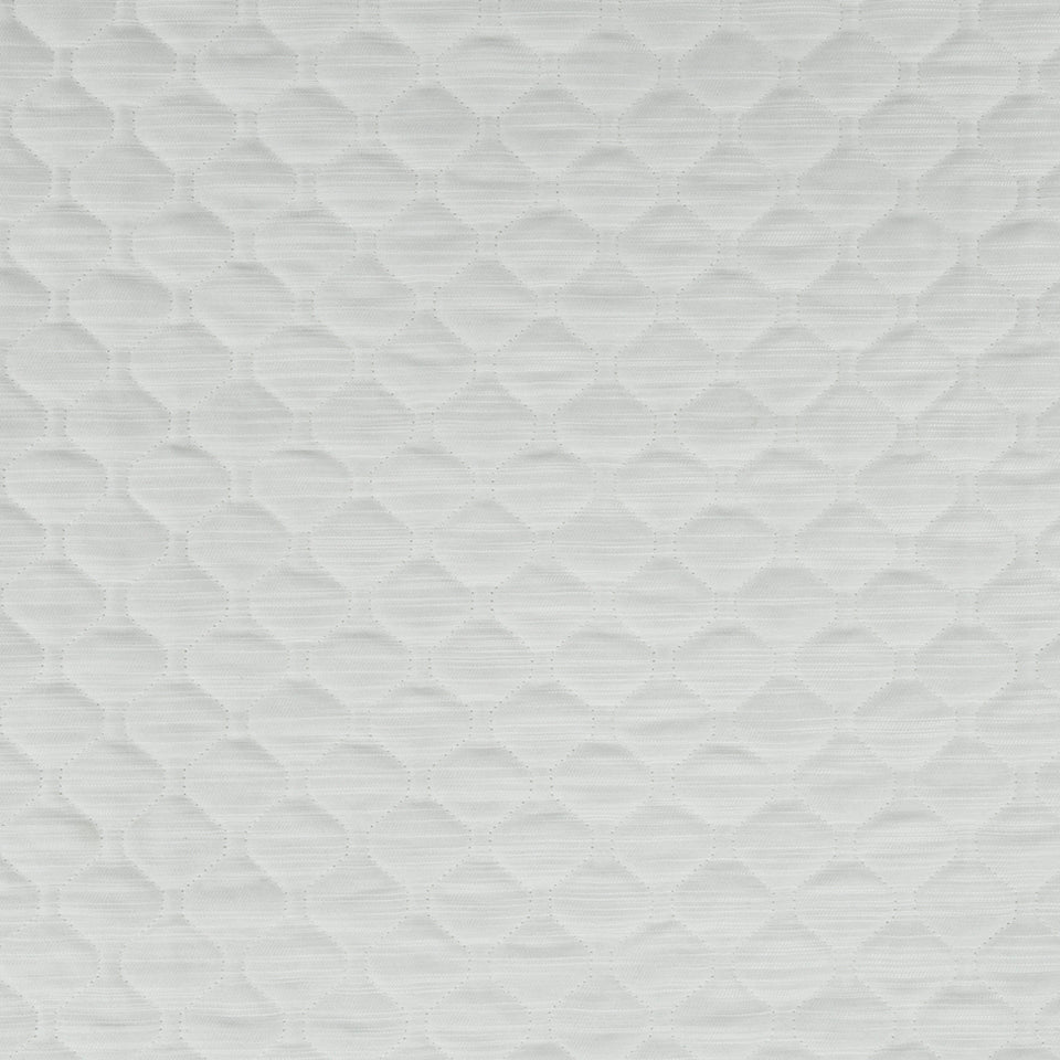 SHIMMER QUILT | PEARL
