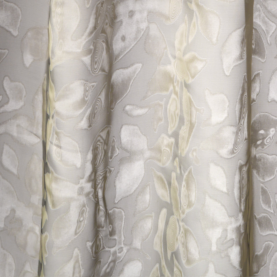 LEAF MOTIF | ONYX