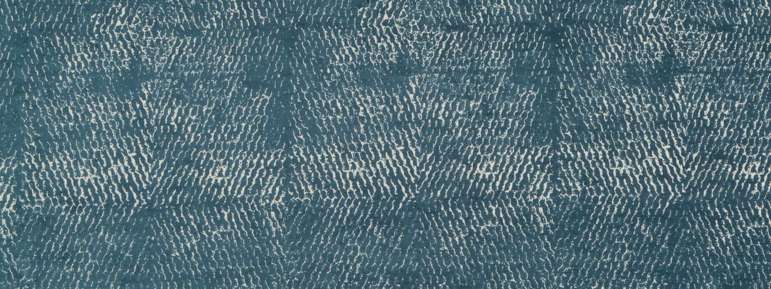 FLASHY | BLUE PINE