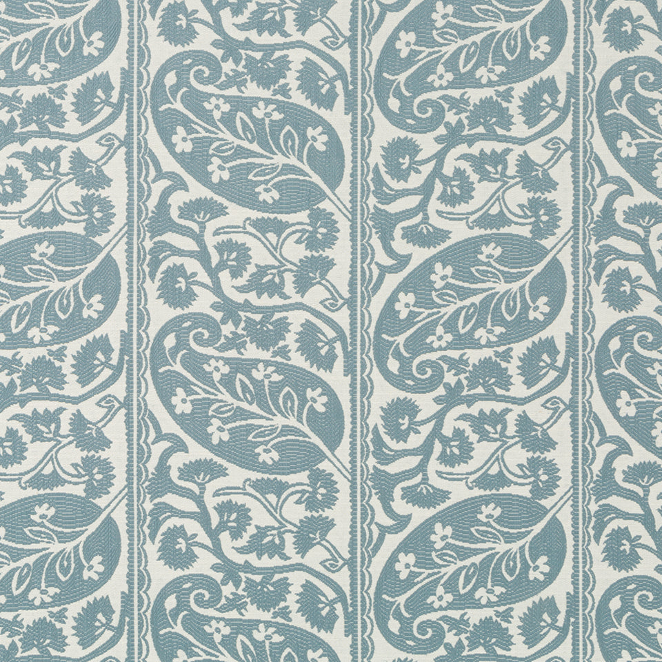 CHENOVA | BLUE PINE