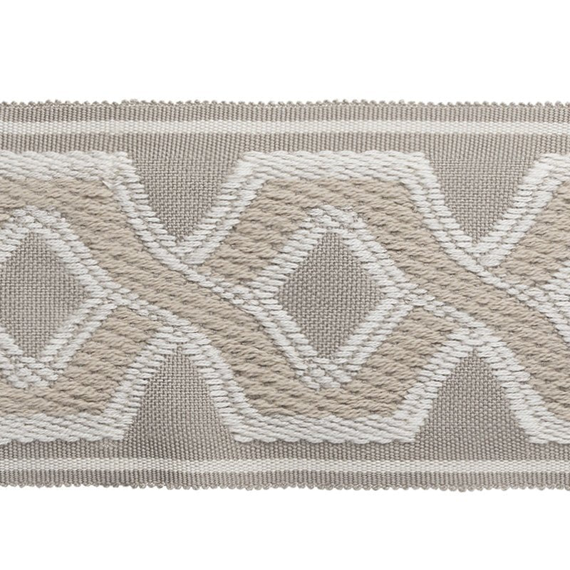 DT61745 | 509-ALMOND - Trim