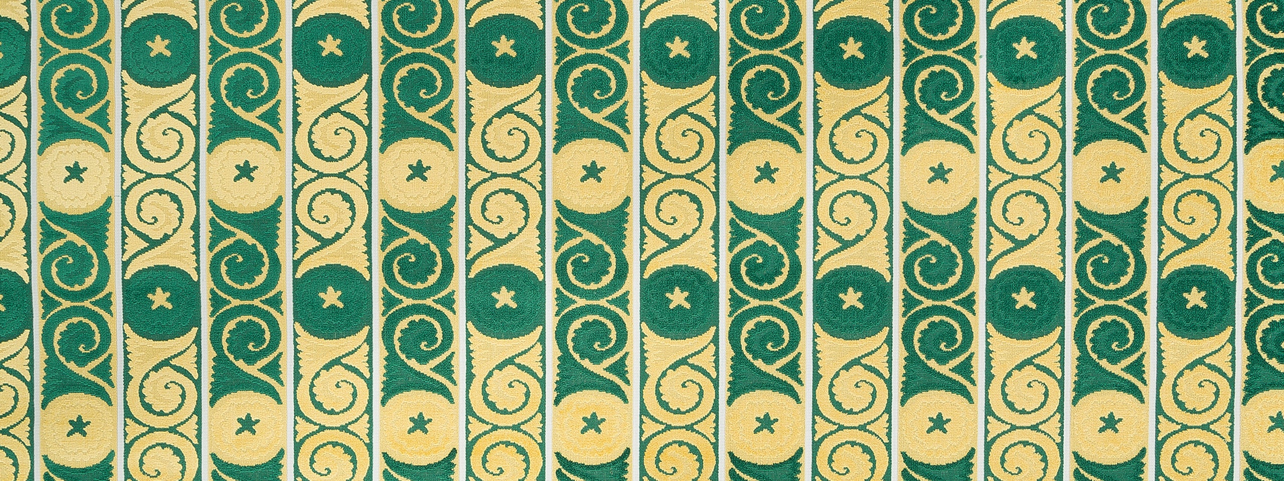 FEZ BK | DAFFODIL