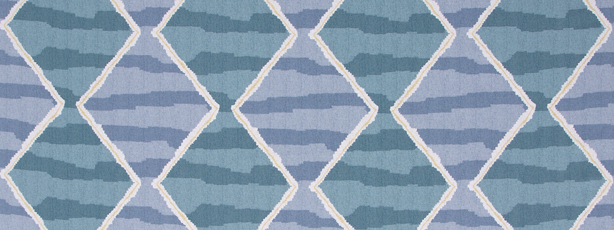 GUSTAVIAN | LAKESIDE