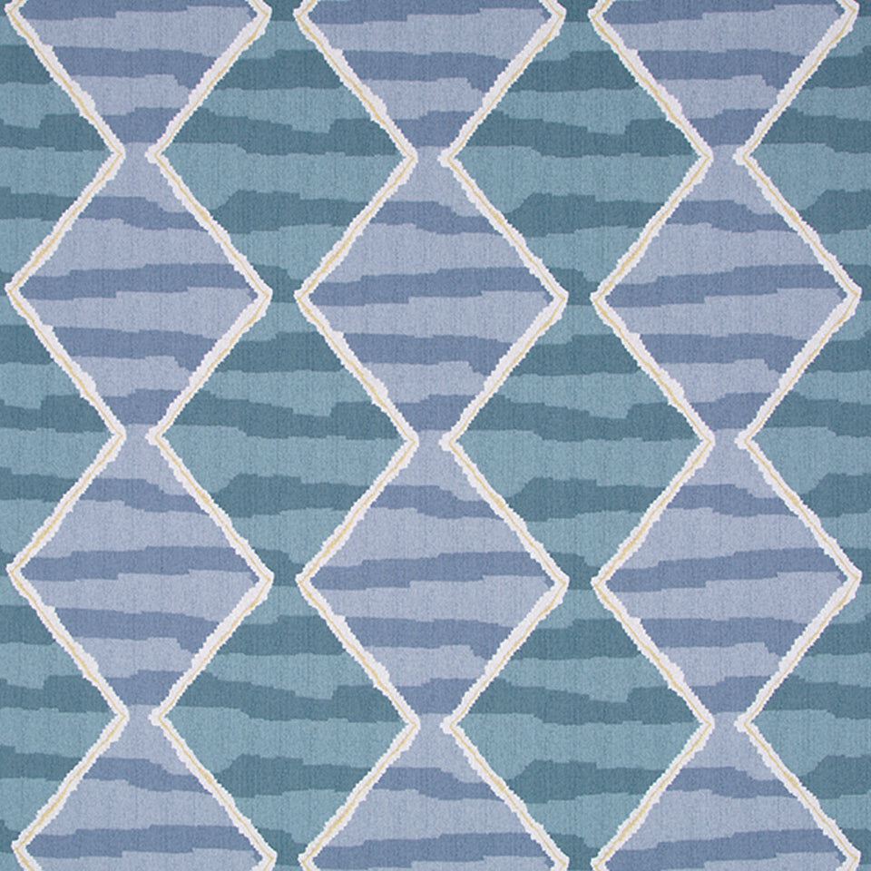 GUSTAVIAN | LAKESIDE
