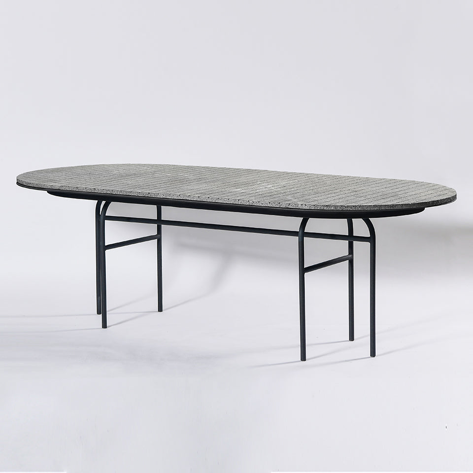 TLAKUALI | DINING TABLE