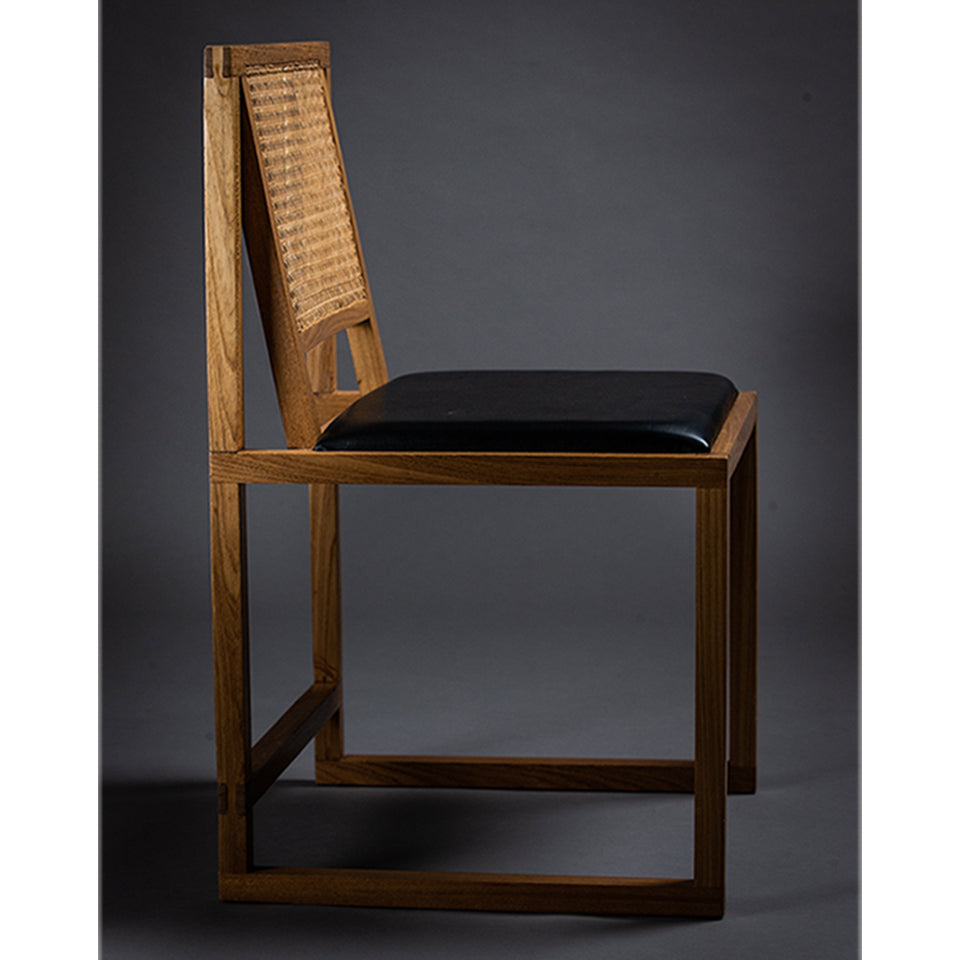 SQUARE | CHAIR