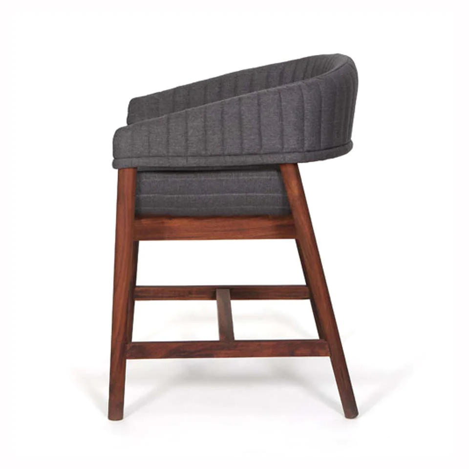 Pia | Cushioned Arm Chair